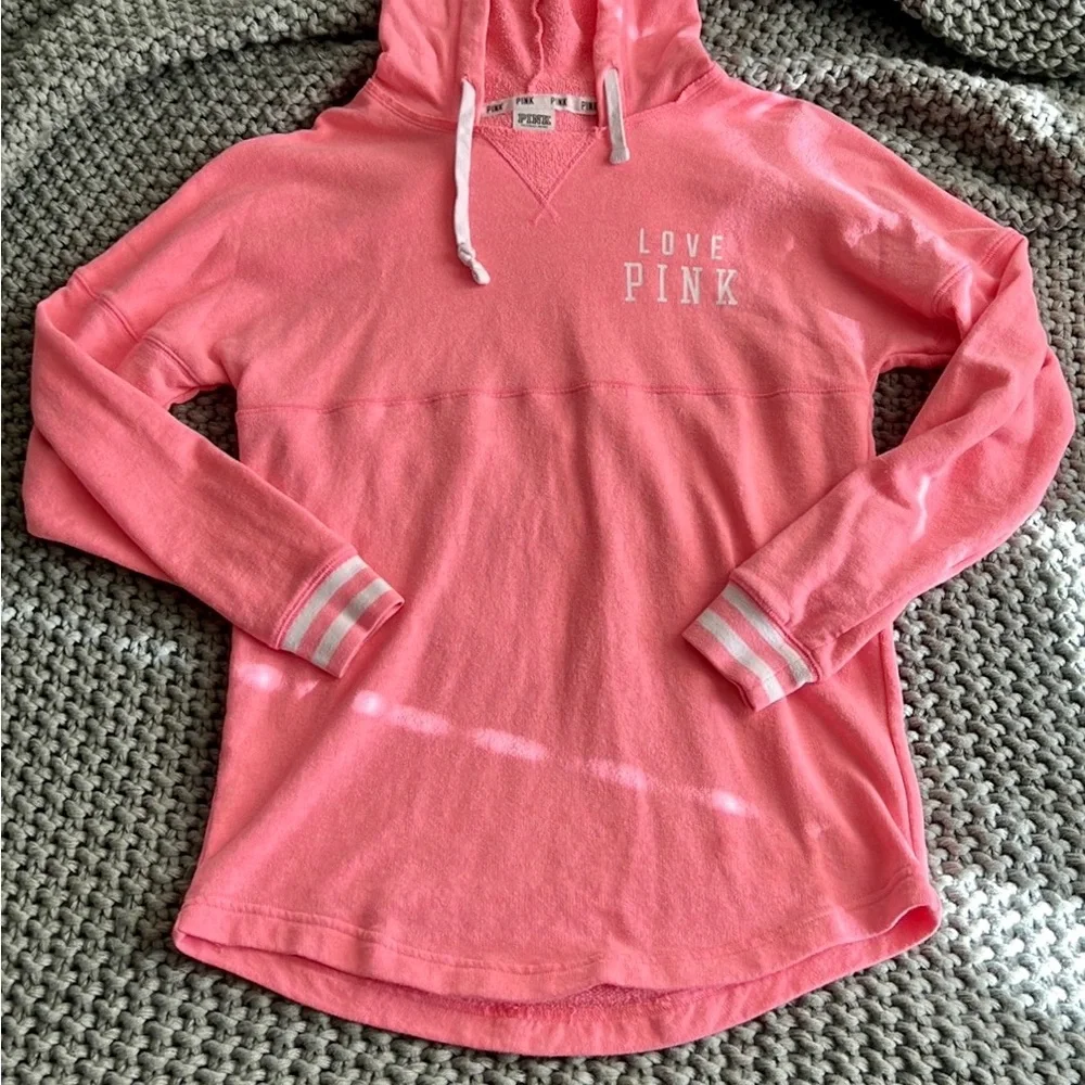 PINK by Victoria’s Secret hoodie Size XS but fits like a Small - Picture 1 of 8